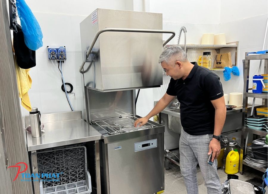 Máy rửa chén Toàn Phát cung cấp
