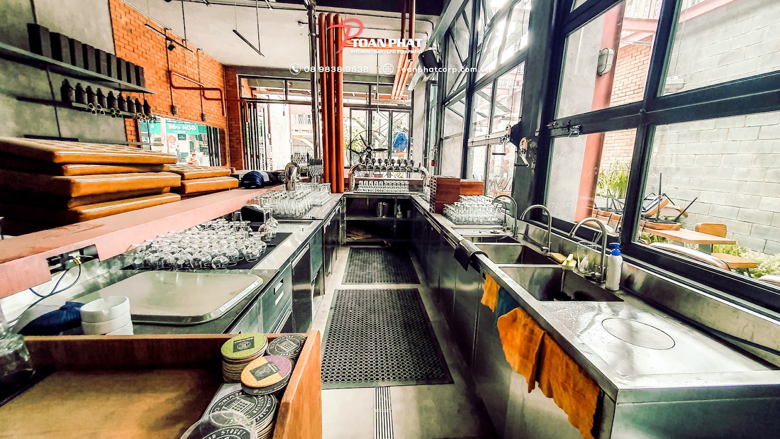 Mở quán bar cùng thiết bị bếp bar Toàn Phát