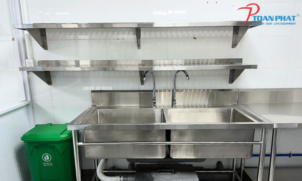 Gia công kệ inox công nghiệp theo yêu cầu uy tín chất lượng 1 Kệ treo tường inox