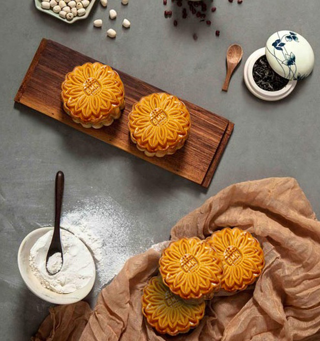 Hướng dẫn cách làm bánh trung thu thập cẩm truyền thống