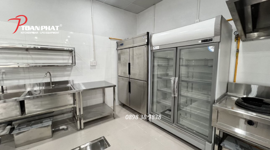 TOÀN PHÁT - THI CÔNG BẾP TRƯỜNG HỌC & BỆNH VIỆN 3 Khu vực sơ chế tại Bệnh viện Nhi đồng 2 do Toàn Phát thi công