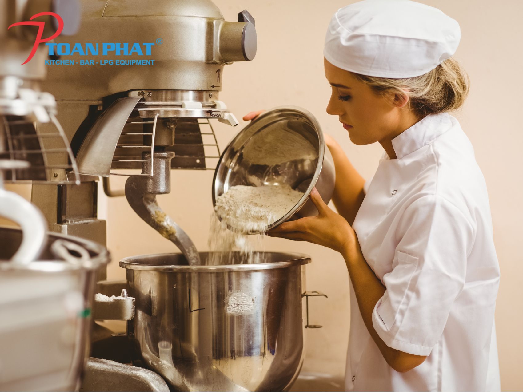 Máy trộn bột dành cho tiệm bánh nhỏ – Đừng mua sai loại!