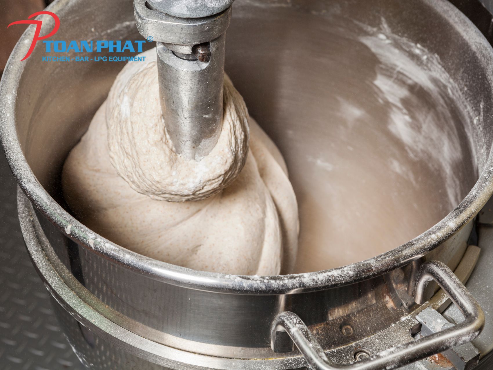 Máy trộn bột dành cho tiệm bánh nhỏ