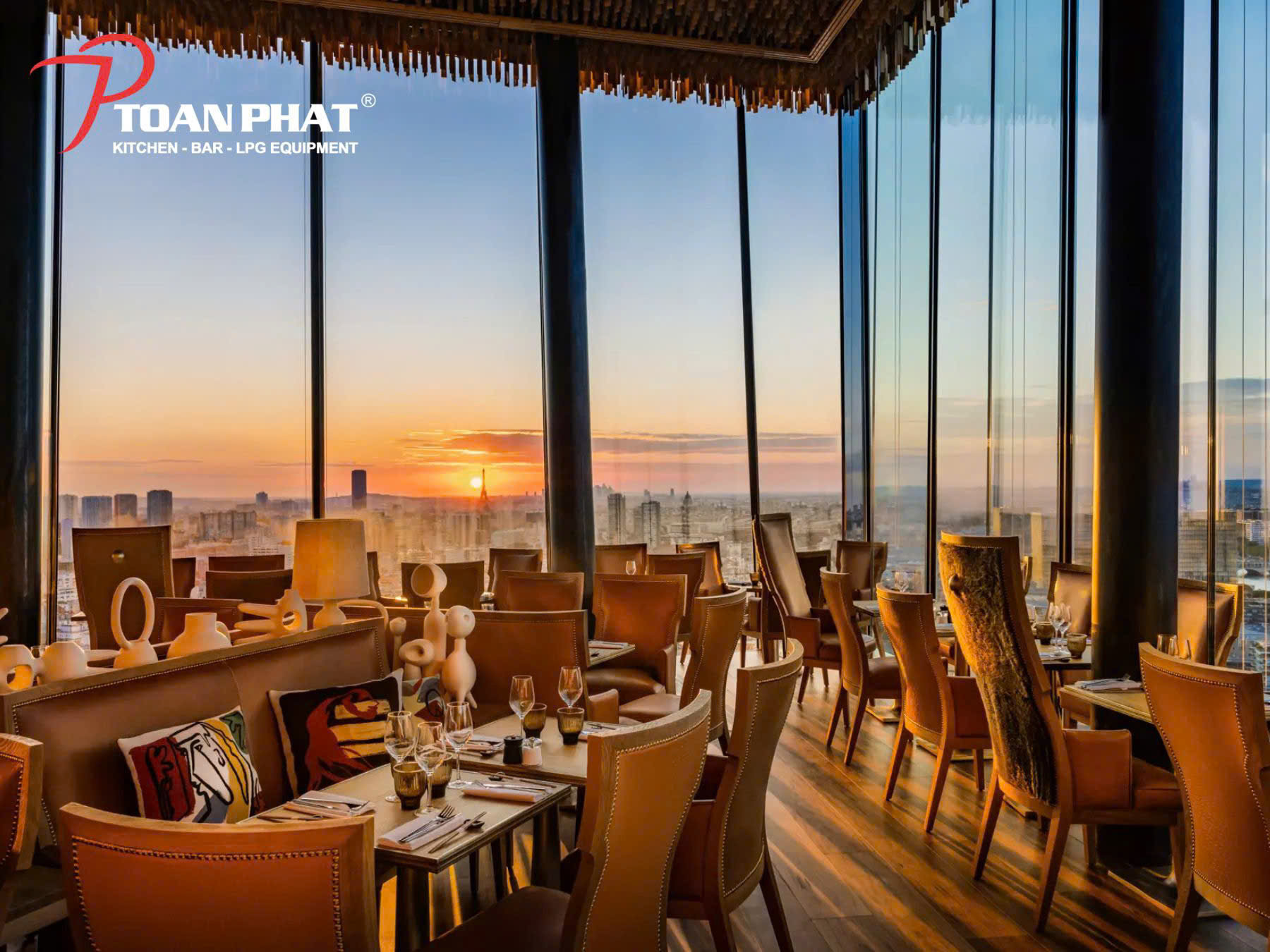 Các nhà hàng cần đáp ứng các tiêu chuẩn phòng cháy chữa cháy - Tiêu chuẩn PCCC cho nhà hàng và khách sạn mới nhất 2025