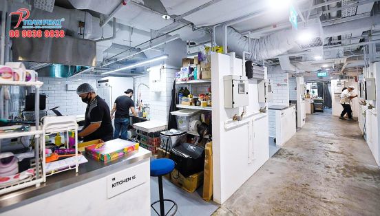 MÔ HÌNH “BẾP TRÊN MÂY” BÙNG NỔ – CÁCH NHÀ HÀNG SINH TỒN TRONG MÙA DỊCH